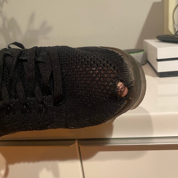 Nike Air Vapormax Flyknit 2 - Picture 7 of 10